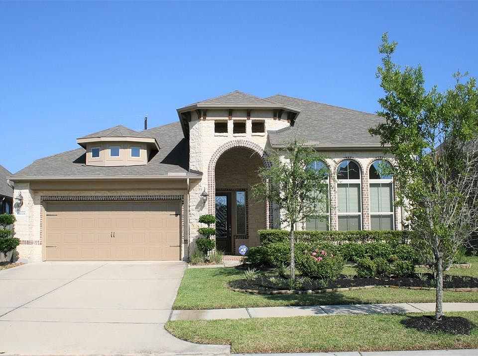 1st image of 18618 Luma Cove Ln