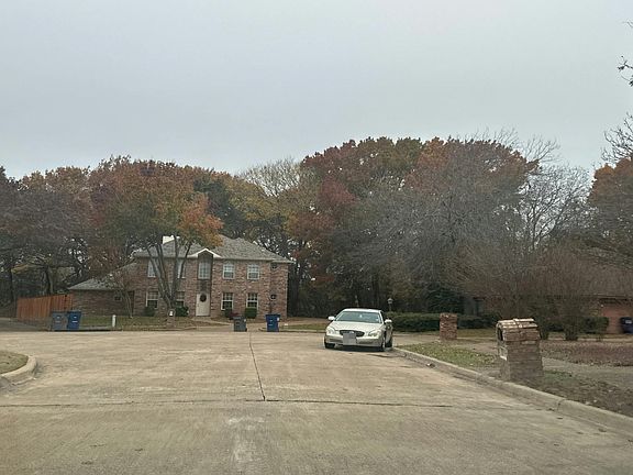 5th image of 842 Mill Creek Cir