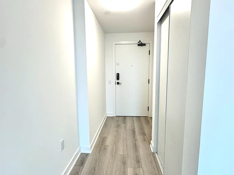 1185 Dupont St #1511 — Photo 7