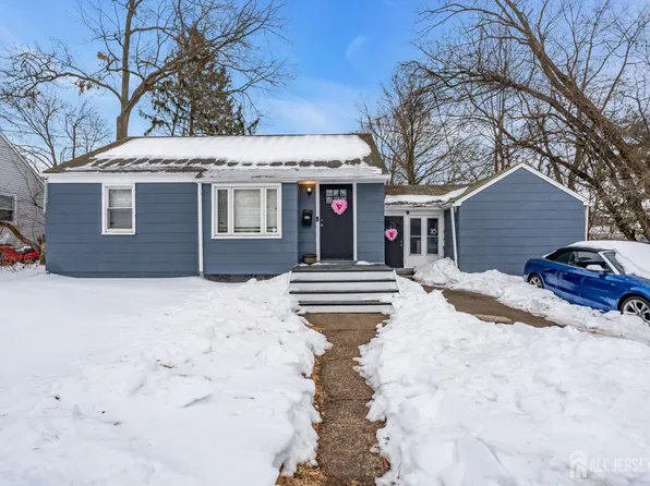 821 Front St, Dunellen, NJ 08812