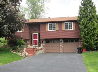 334 Fruitwood Dr, Bethel Park, PA 15102