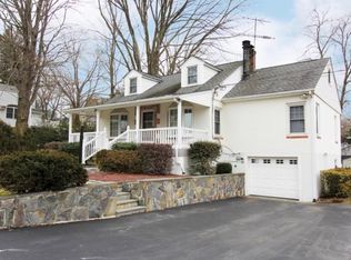 203 Moseman Rd, Yorktown Heights, NY 10598