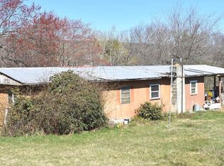 64 Apple Orchard Ct, Berkeley Springs, WV 25411