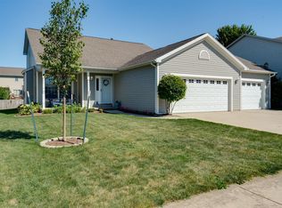 2218 Elwood Ln, Normal, IL 61761