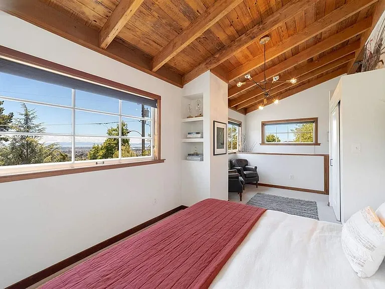 3061 Frye St — Photo 22