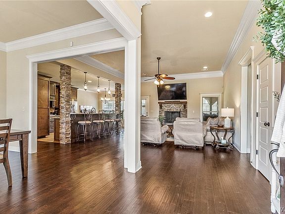 5th image of 11279 Persinger Cir