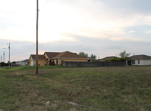 5th image of 2203 NE 17th St