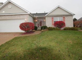 3 Lexis Ct, Bloomington, IL 61704