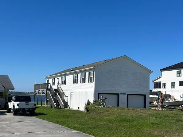 159 Salty Shores Point Drive, Newport, NC 28570