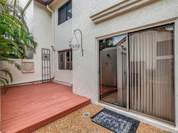 7876 Granada Pl, Boca Raton, FL 33433