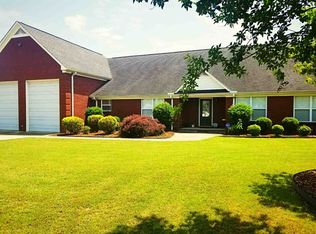 554 Lake South Dr SW, Hartselle, AL 35640