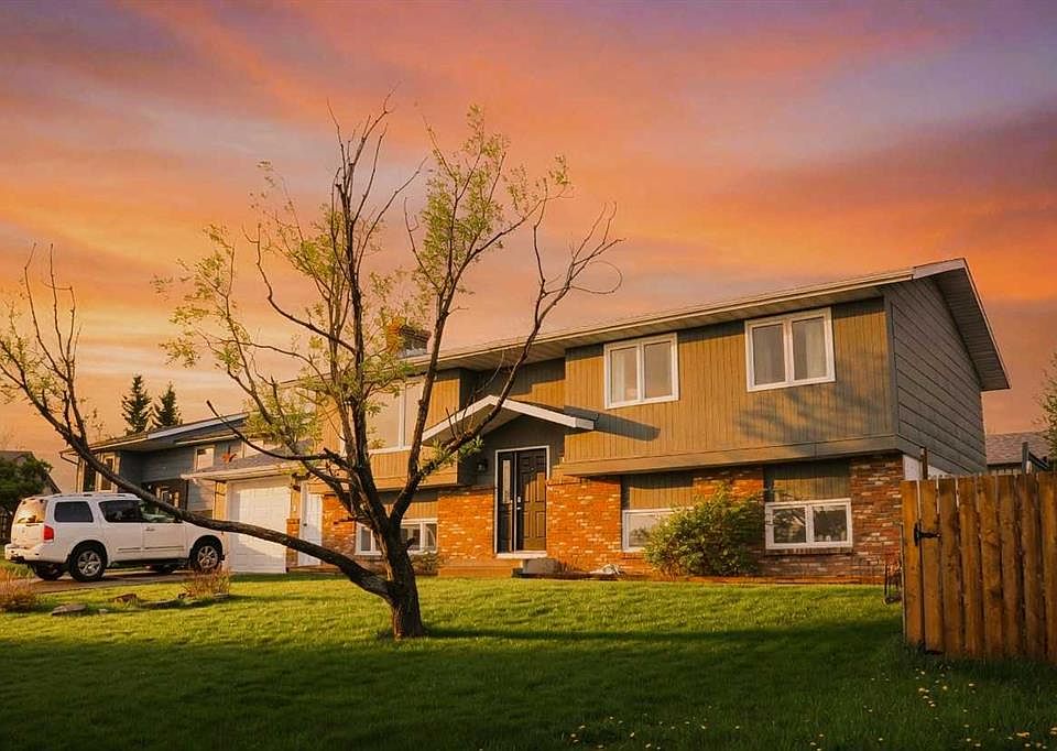 1st image of 31 E Schofield Pl