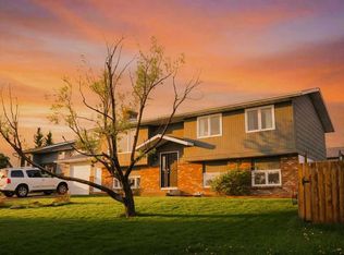 31 E Schofield Pl, Pincher Creek, AB T0K1W0
