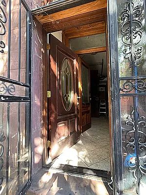 5th image of 107 W 132nd St #G1