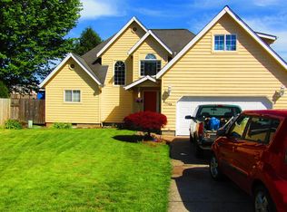 1140 Edgewater Ln, Cottage Grove, OR 97424