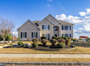 125 Country Club Dr, Moorestown, NJ 08057