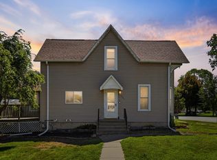 701 11th Ave, Durant, IA 52747