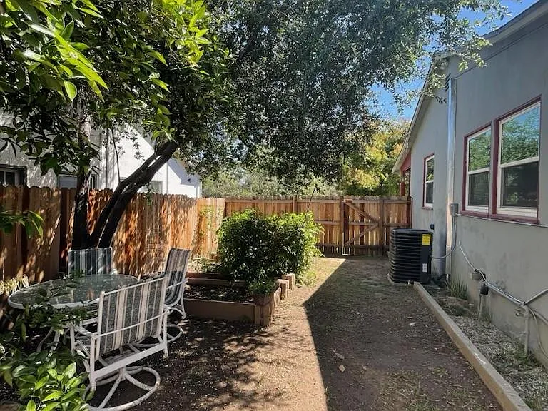 919 E High Ave #A — Photo 16