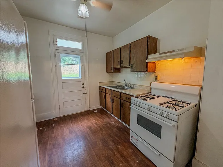 438 Glenwood Dr — Photo 18