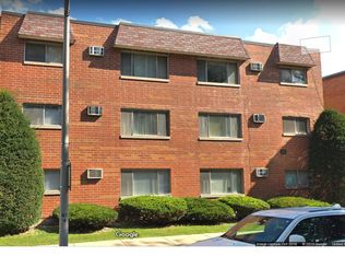 32 Lathrop Ave #3, Forest Park, IL 60130