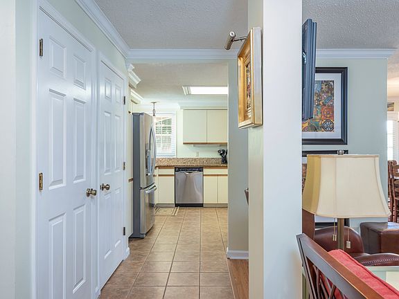 3rd image of 70 Shipyard Dr APT 268