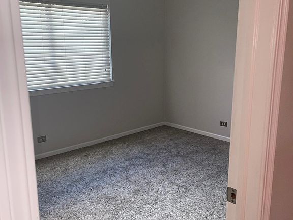 4th image of 399 Wilmington Dr #201D