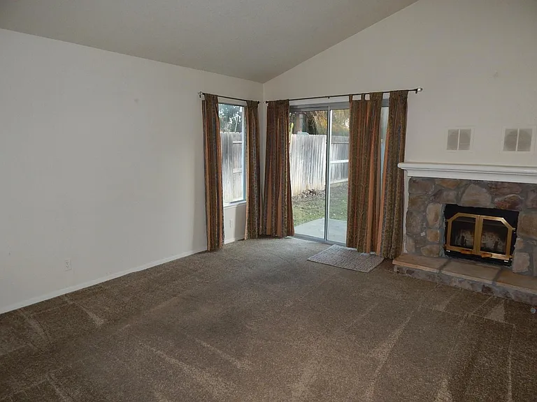 4478 Sunrise Ct — Photo 9