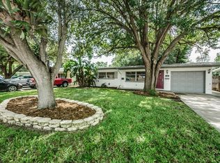 152 NW Lincoln Cir N, Saint Petersburg, FL 33702