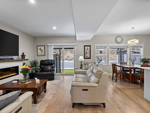 4th image of 2683 Ord Rd #101