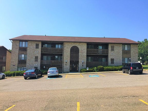 2nd image of 483-491 Lovers Lane; Country Clb #Penthouse 71