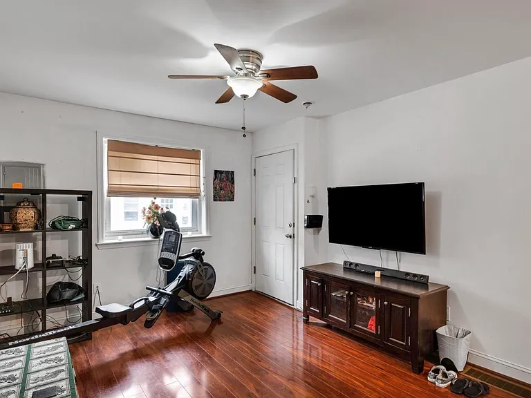 406 Pierce St #1 — Photo 3