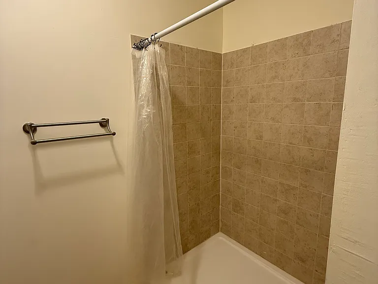 Lower floor shower