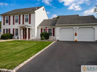 14 Gary Dr, Englishtown, NJ 07726