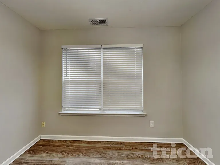 13730 Elsie Caldwell Ln — Photo 4