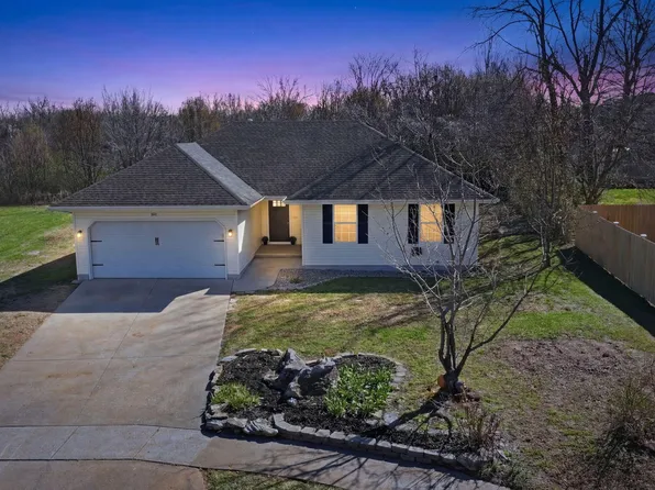 3951 W Ildereen Street, Springfield, MO 65807