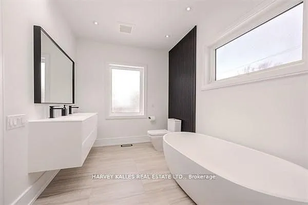 3279 Lakeshore Rd — Photo 30