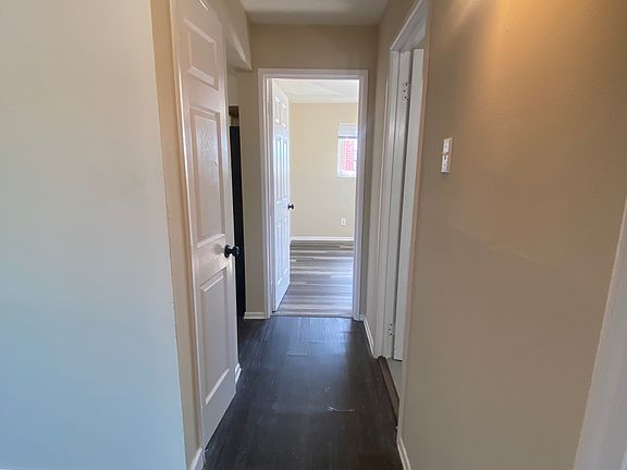 5th image of 814 Schirmer St APT B