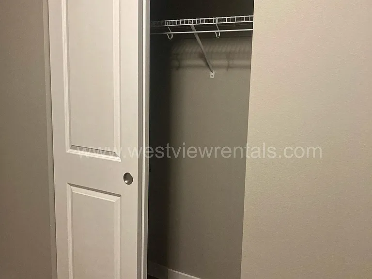1010 Railroad Ave — Photo 206