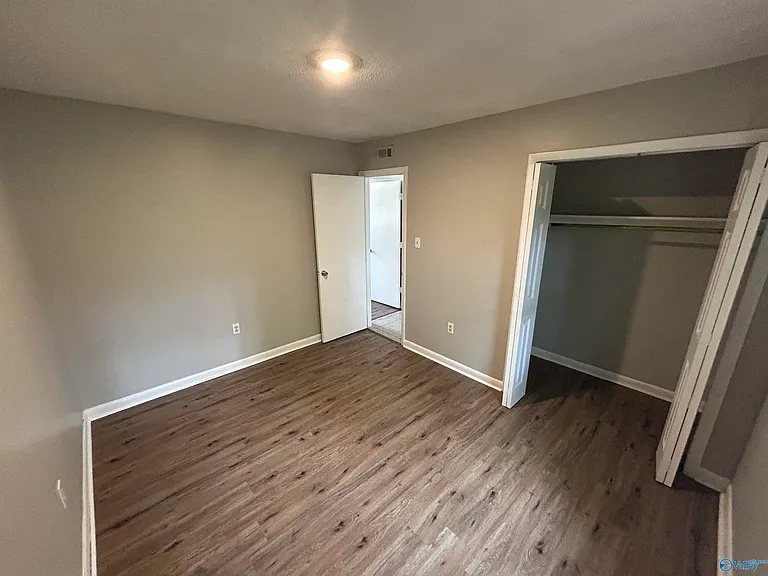 120 Michael Ave #B — Photo 11