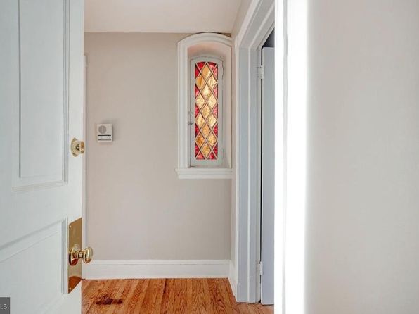 802 E Willow Grove Ave FLOOR 2