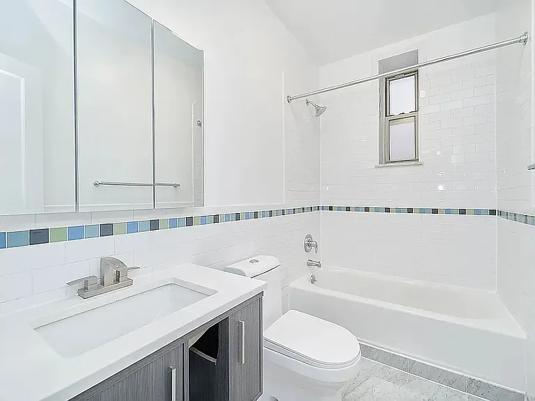42 Grove St #6A — Photo 3