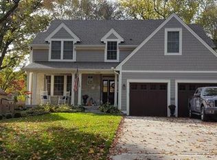 5438 Norwood Rd, Mission, KS 66205