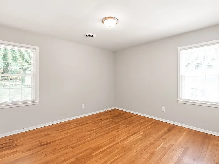 5054 Curtiswood Dr — Photo 15