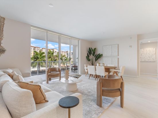 220 SE Mizner Boulevard #404, Boca Raton, FL 33432