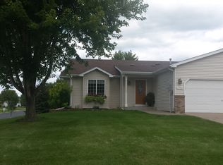 23681 Belle Ct, Hampton, MN 55031