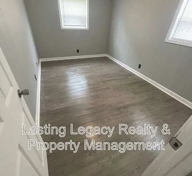 1130 Conley St #A — Photo 9