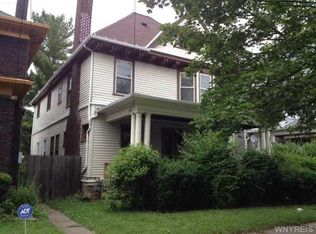 516 Cedar Ave, Niagara Falls, NY 14301