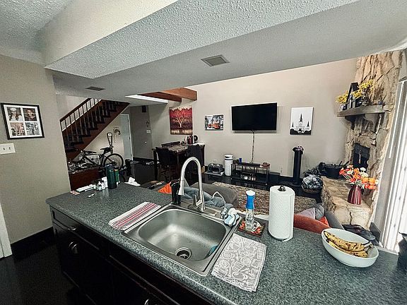 5th image of 4211 Paradis Ln