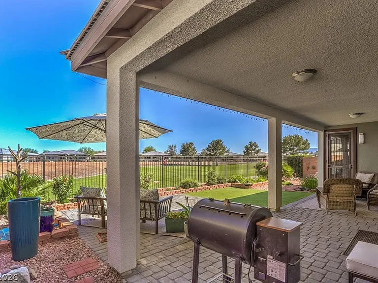 4763 E Beacon Ridge Dr — Photo 2