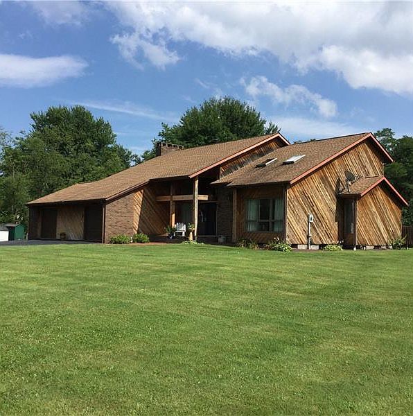 1st image of 208 Binkey Ln